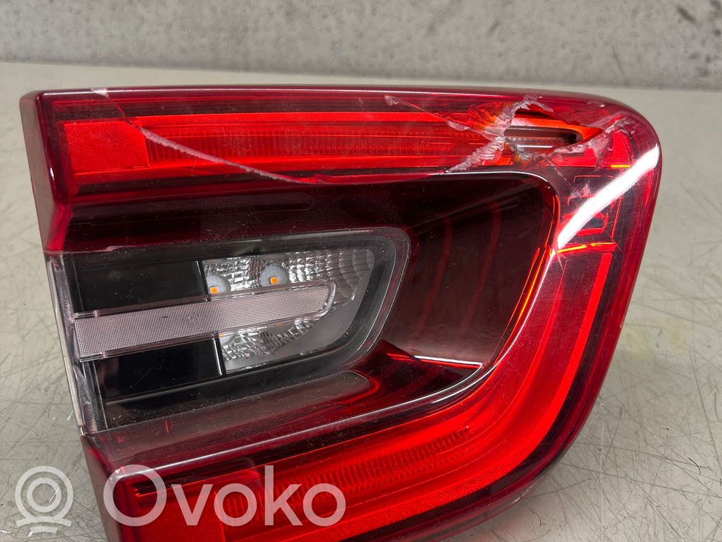 Renault Kadjar Tailgate rear/tail lights 