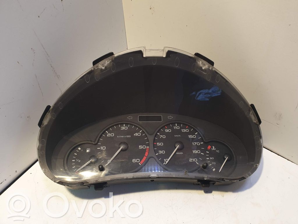 Peugeot Partner Speedometer (instrument cluster) 
