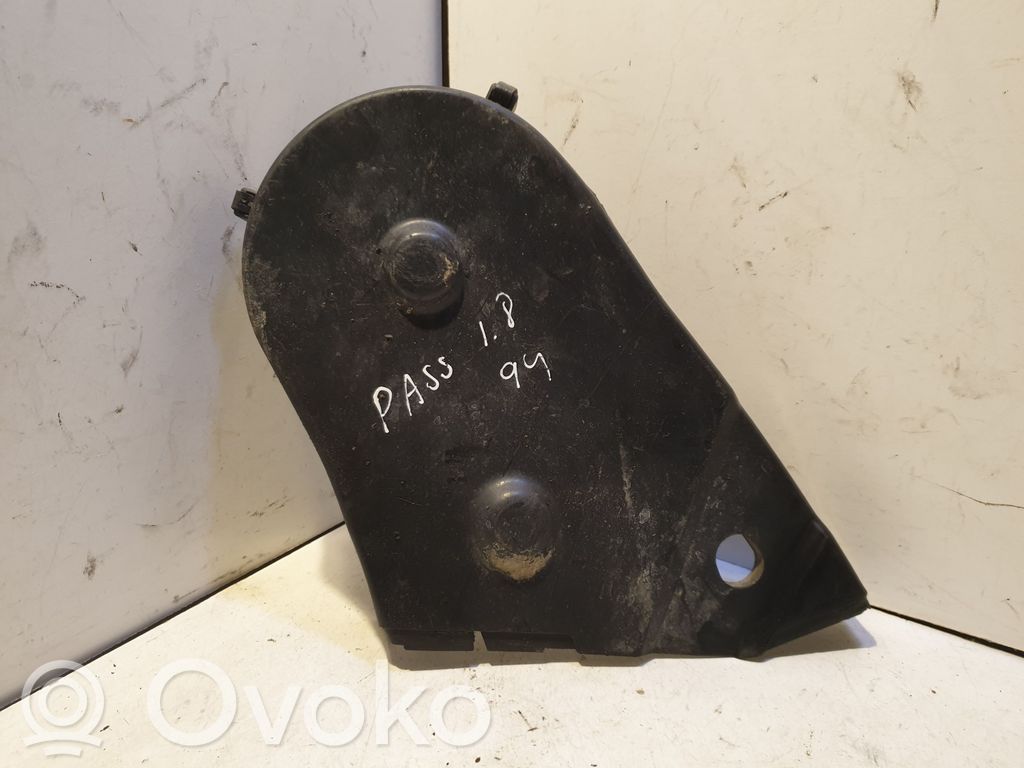 Volkswagen PASSAT B4 Osłona paska / łańcucha rozrządu 