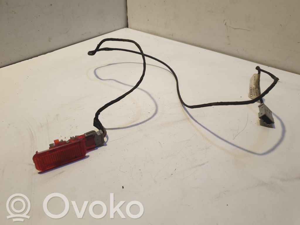 Audi A4 S4 B5 8D Etuoven sisävalo 