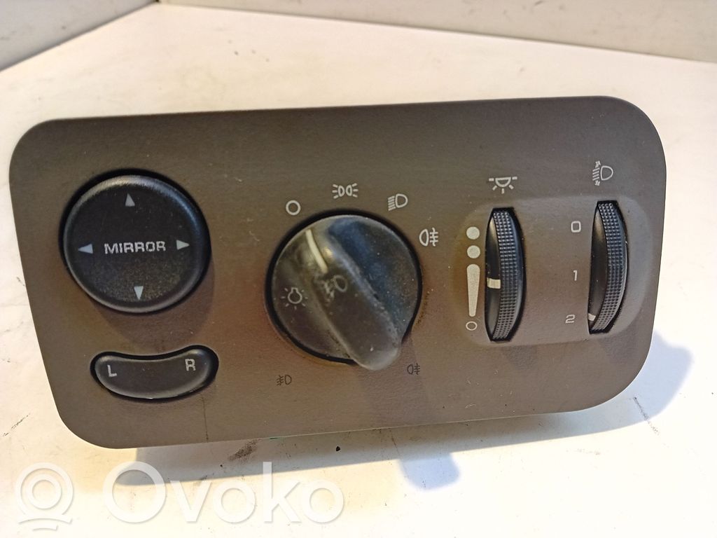 Chrysler Grand Voyager IV Interruptor de luz 
