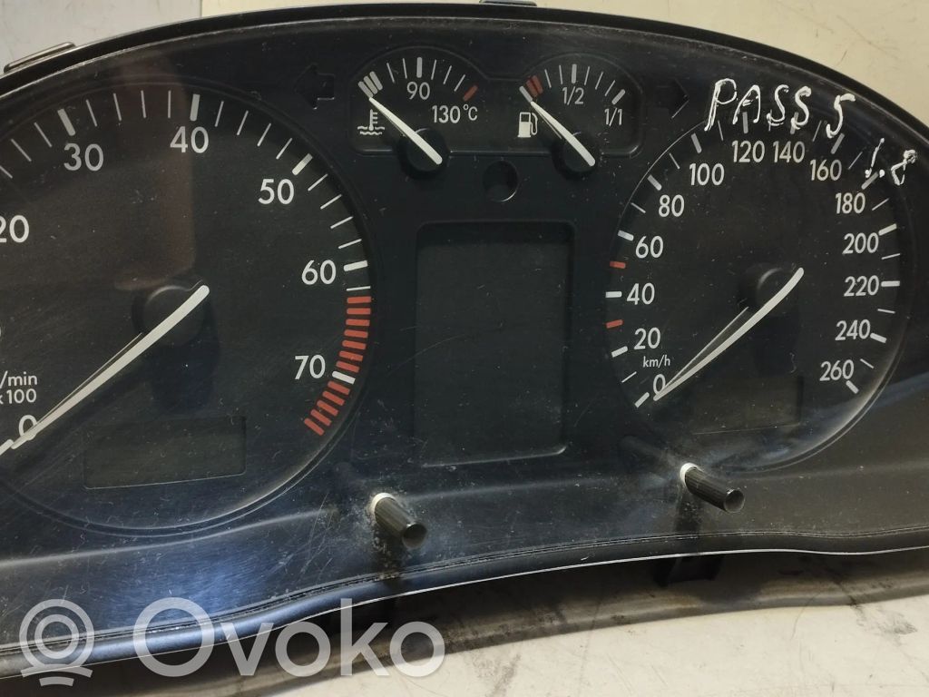 Volkswagen PASSAT B5 Velocímetro (tablero de instrumentos) 