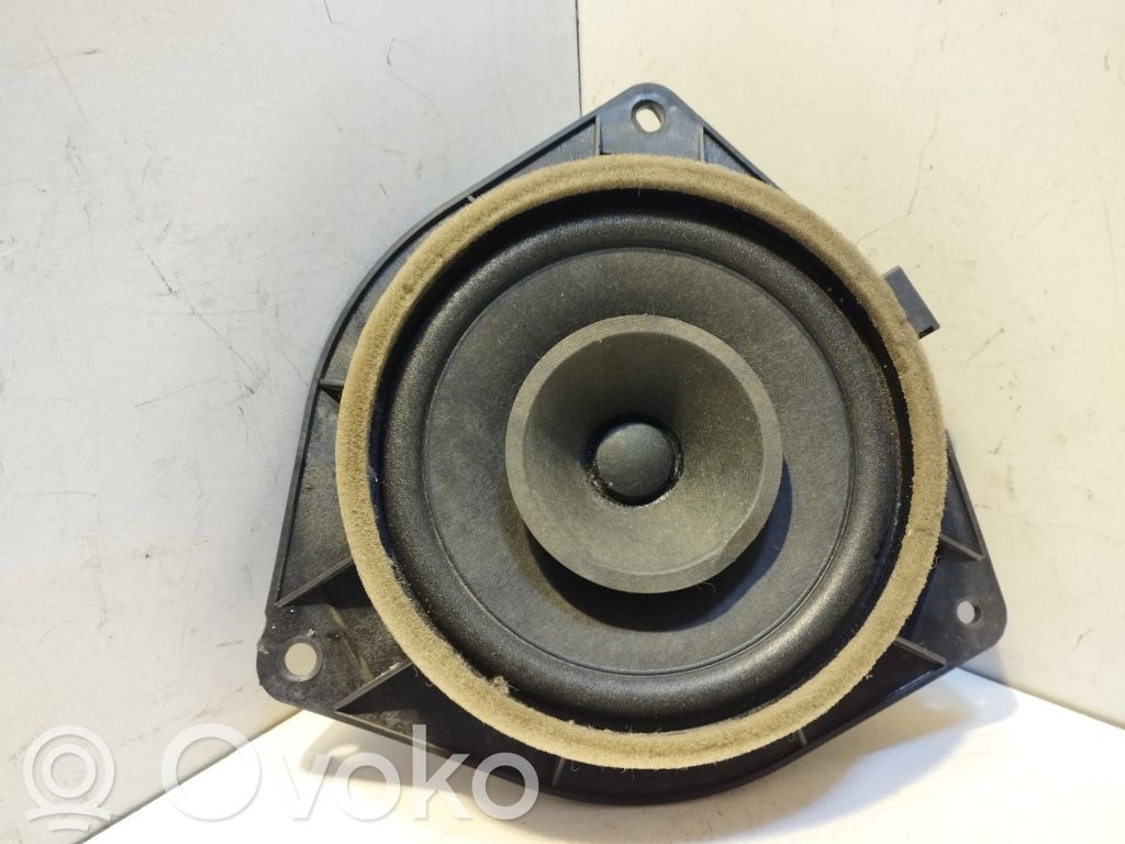Toyota Yaris Difuzor ușă față 