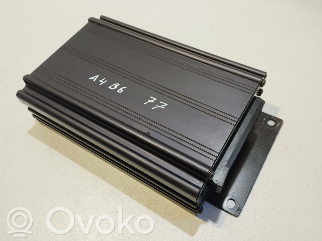 Audi A4 S4 B6 8E 8H Amplificatore 