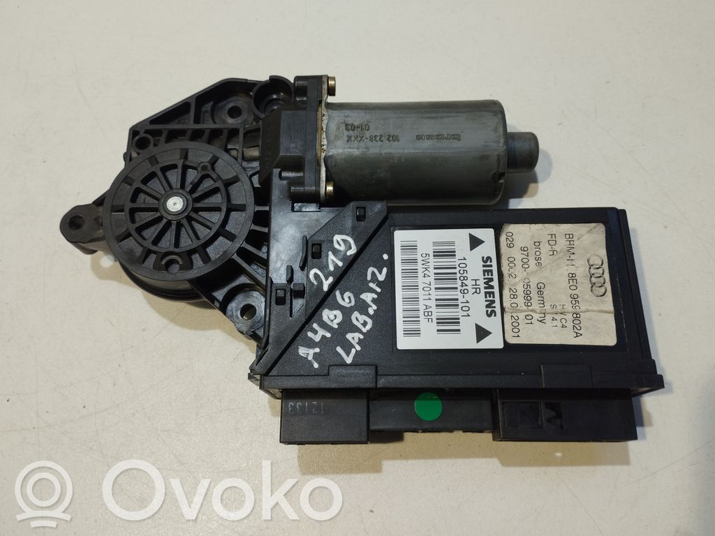 Audi A4 S4 B6 8E 8H Silniczek podnoszenia szyby drzwi tylnych 