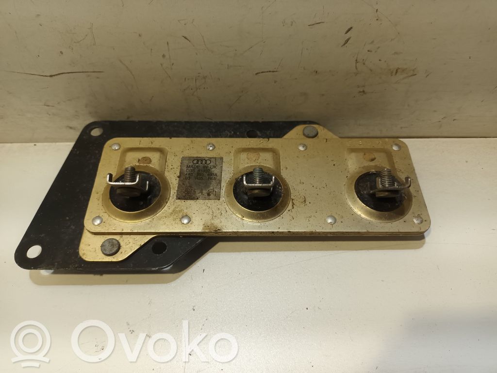 Audi 80 90 S2 B4 Jäähdytyspuhaltimen rele 