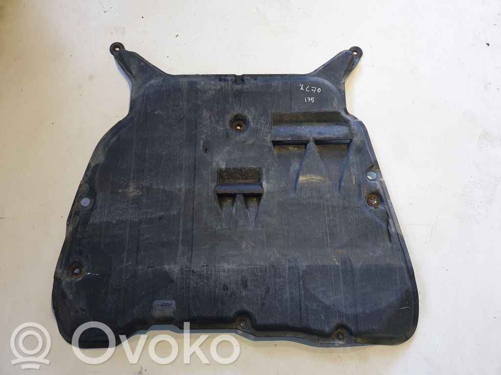 Volvo XC70 Engine splash shield/under tray 