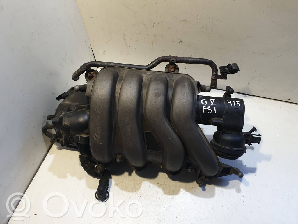 Volkswagen Golf V Colector de admisión 