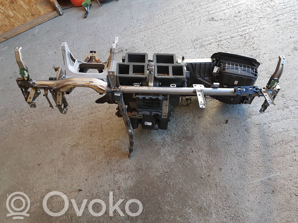 Mercedes-Benz EQA Nagrzewnica / Komplet 