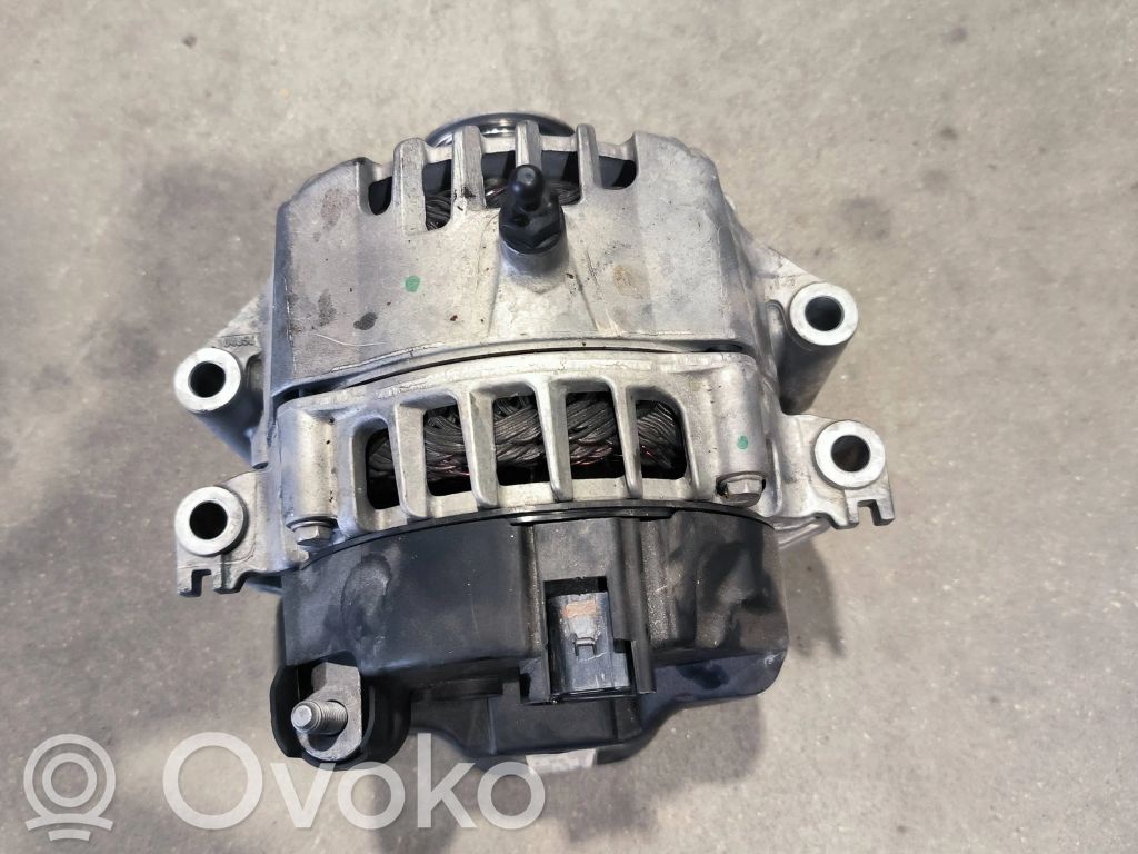 BMW 7 G11 G12 Generatore/alternatore 