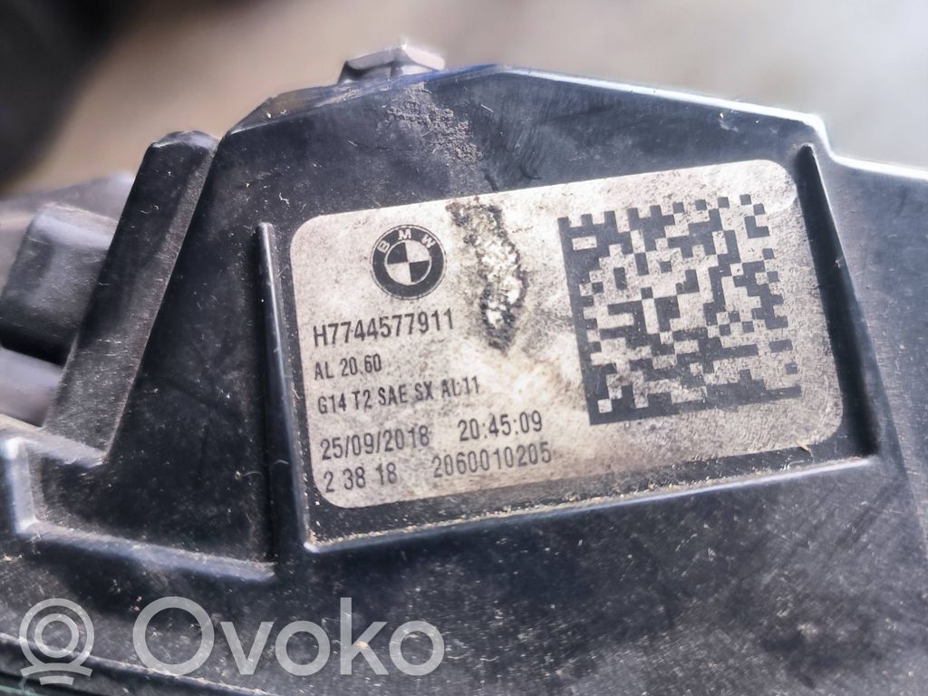 BMW 8 G15 Lampy tylnej klapy bagażnika 