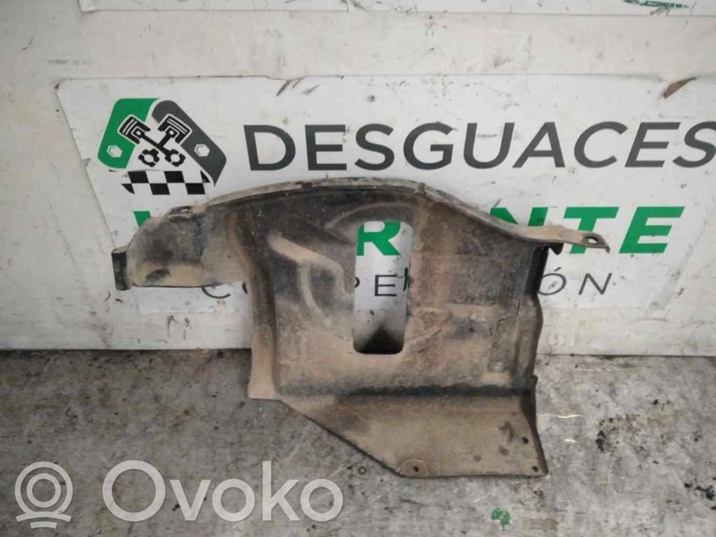 Mitsubishi Galant Couvercle de plateau inférieur 