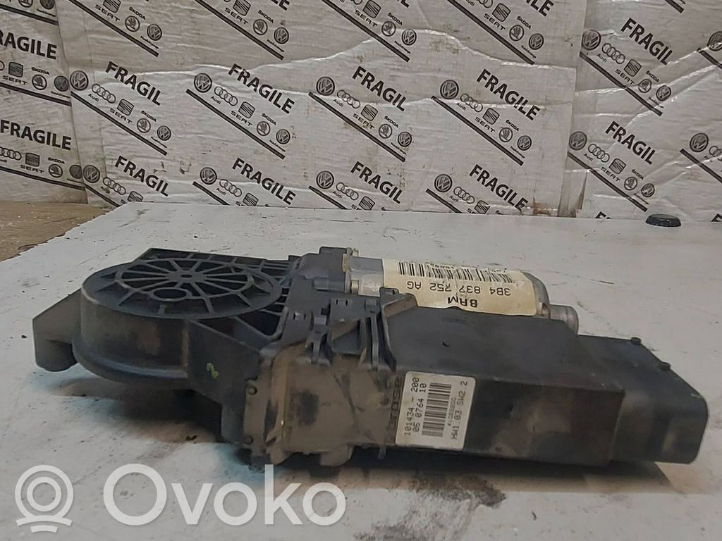 Volkswagen PASSAT B5 Motor macara geam ușă față 