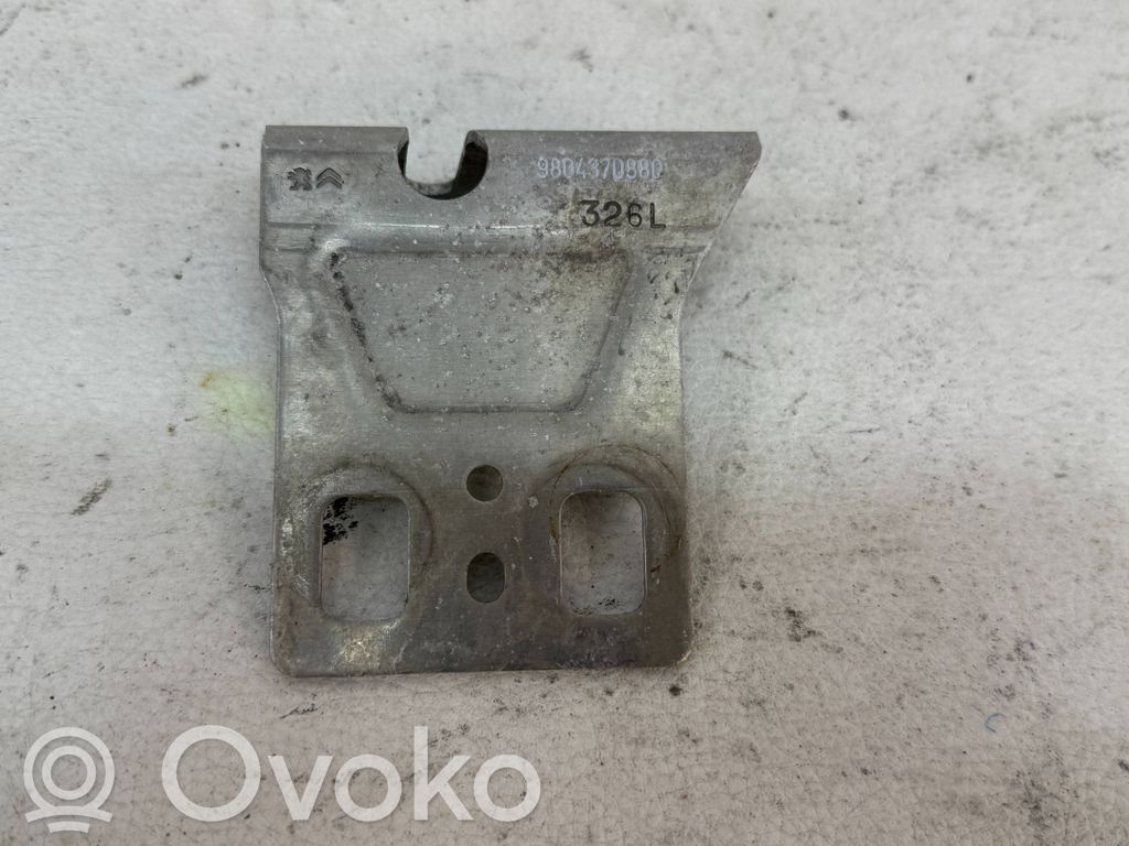 Citroen C3 Front bumper mounting bracket 