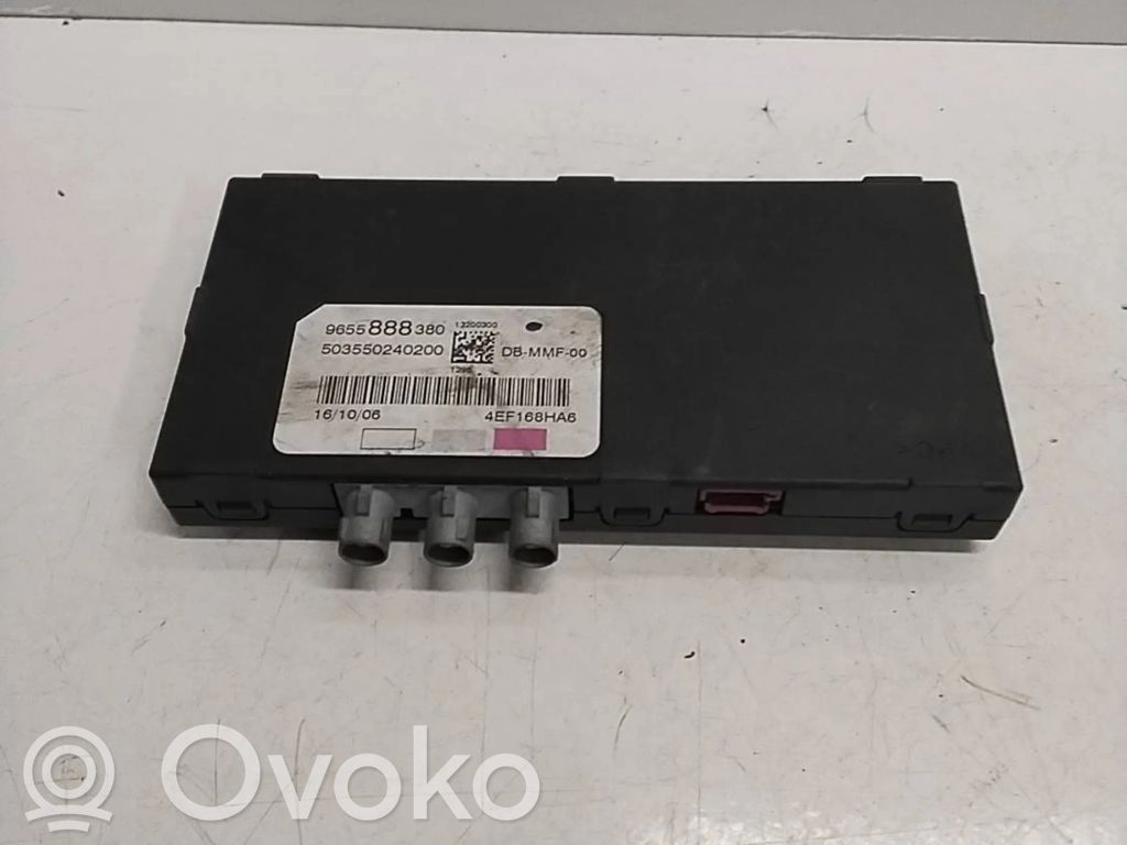 Peugeot 607 Aerial antenna amplifier 