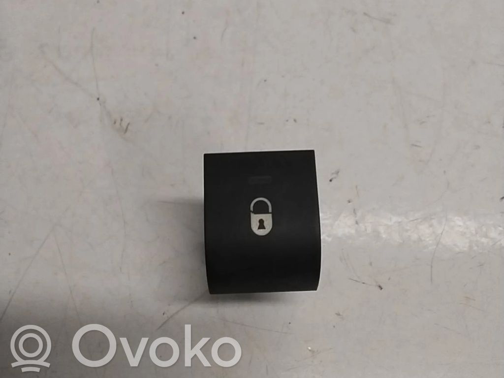 Peugeot 207 Central locking switch button 