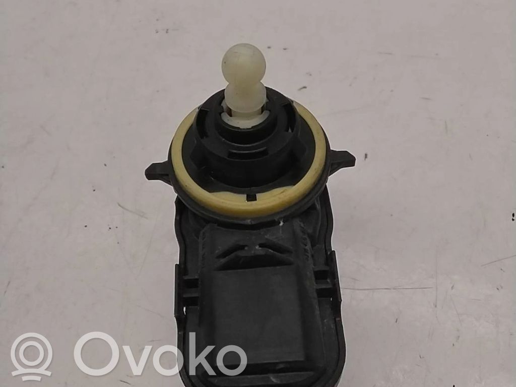 Peugeot 508 Headlight level adjustment motor 