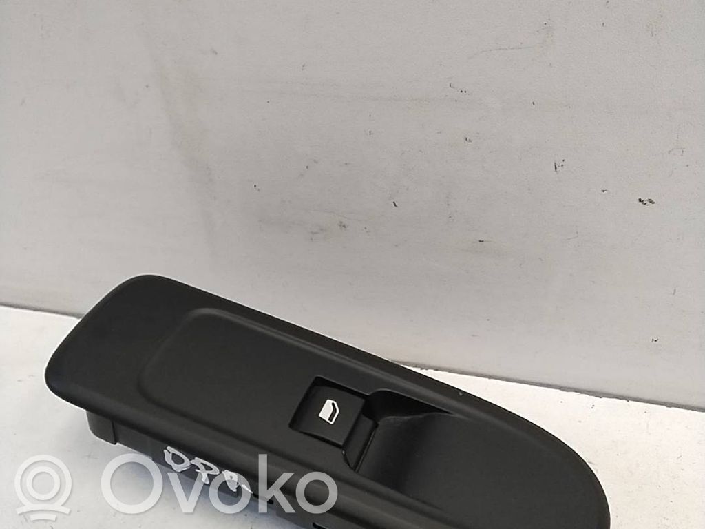 Peugeot 508 Electric window control switch 