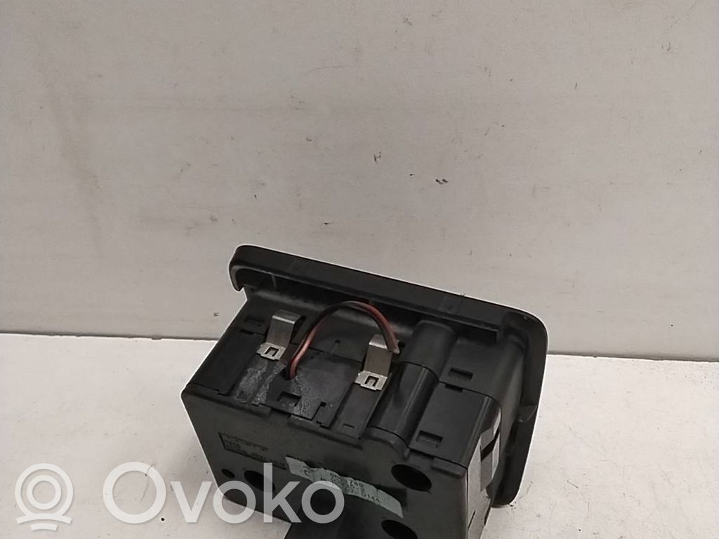 Volvo V70 Light switch 