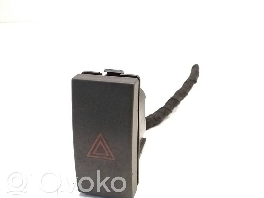 Ford Focus C-MAX Hazard light switch 