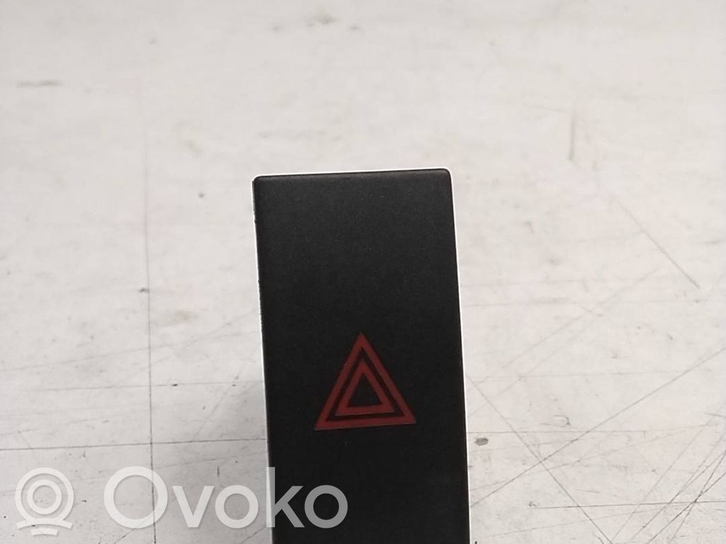 Ford Focus C-MAX Hazard light switch 