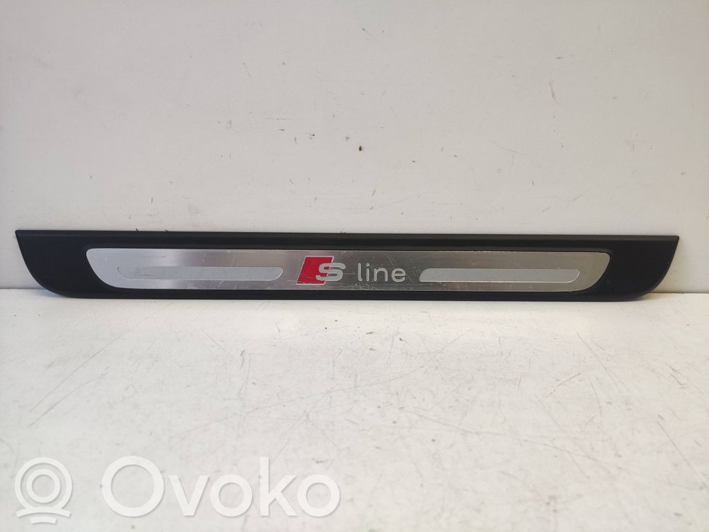 Audi A1 Etuoven kynnyksen suojalista 