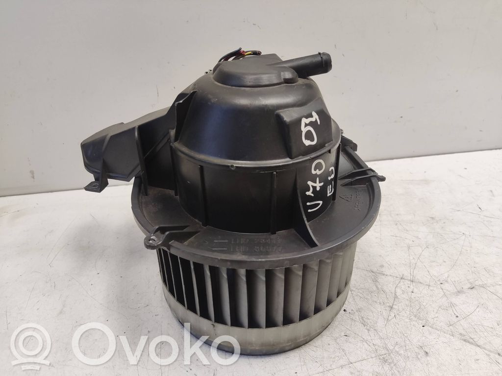 Volvo V70 Mazā radiatora ventilators 