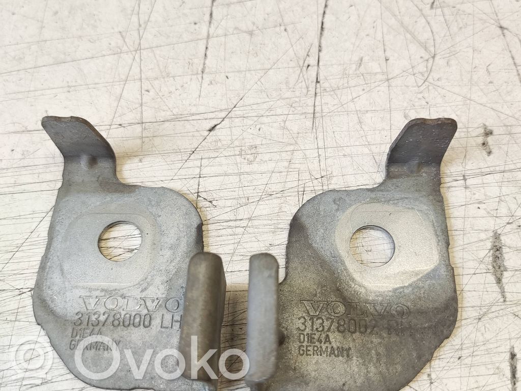 Volvo V60 Radiatoru paneļa turētājs (televizora) 