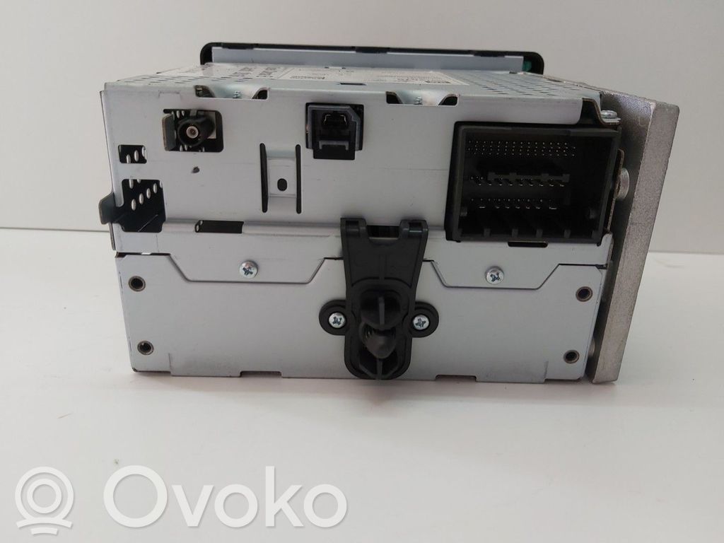 Radio / CD-Player / DVD-Player / Navigation   557799431,149,557799431