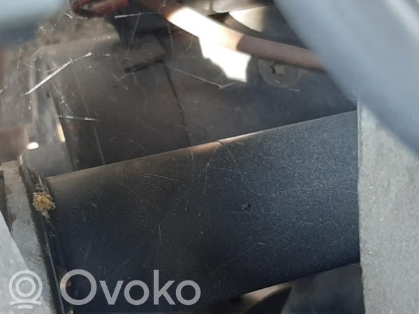 Opel Corsa B Starteris 