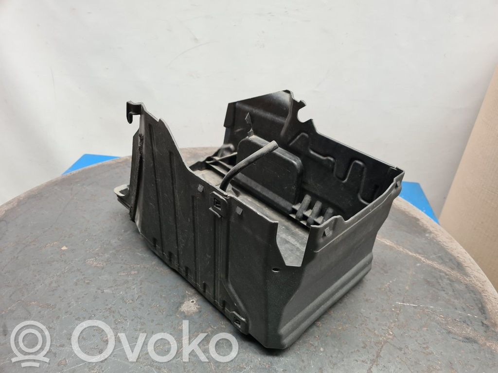 Akumuliatoriaus dėžė   31265858,4732
