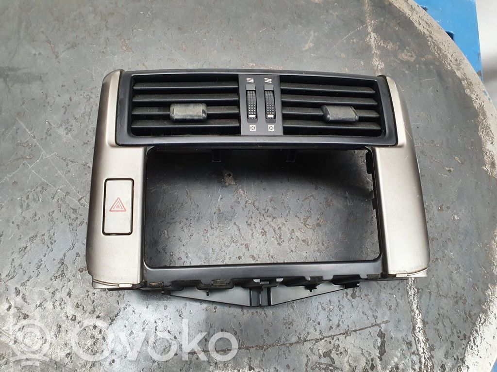 Toyota Land Cruiser (J150) Centrālā konsole 