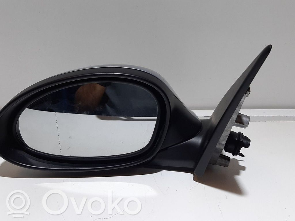 Front door electric wing mirror   5270