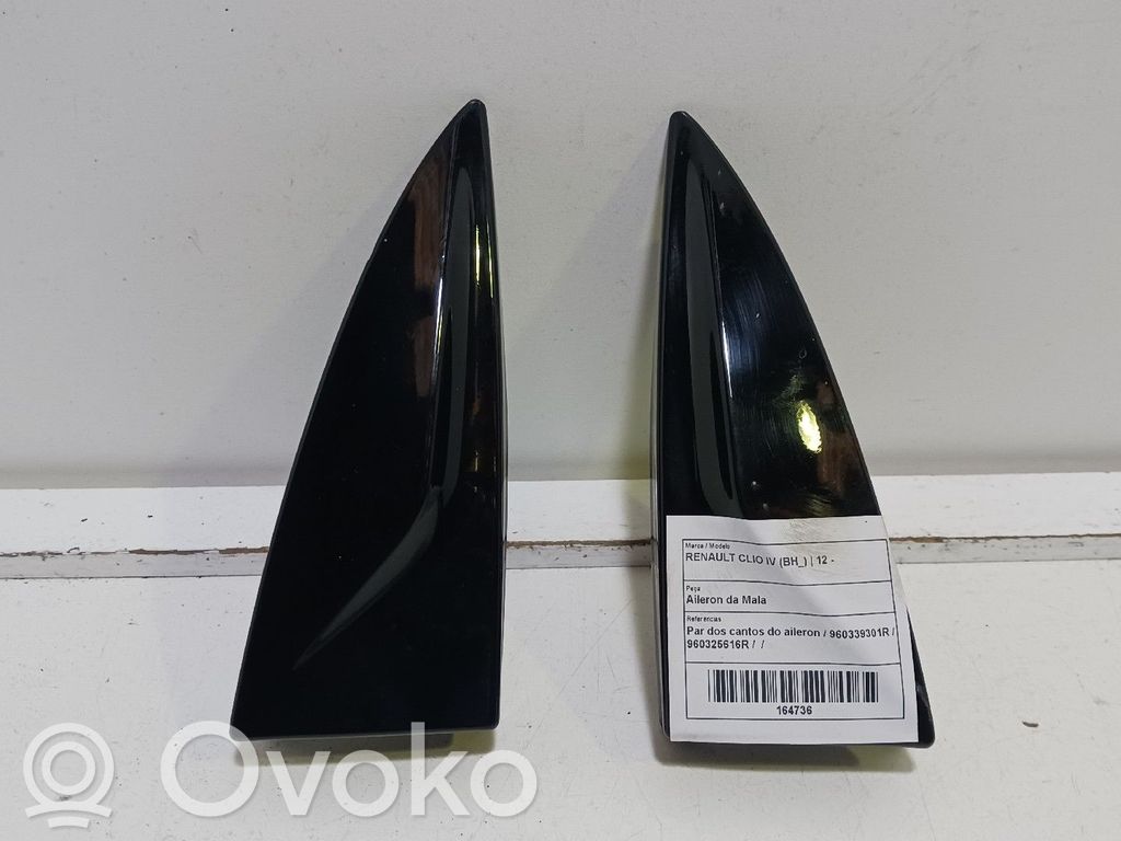 Renault Clio IV Tailgate/trunk spoiler 
