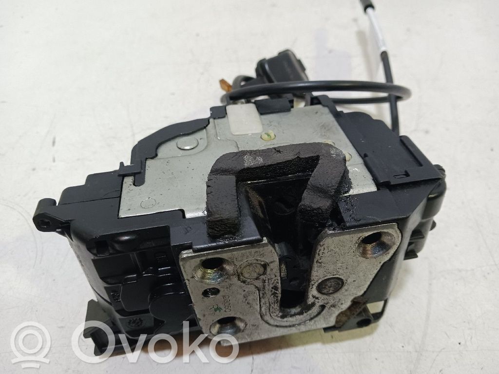Renault Clio III Etuoven lukko 