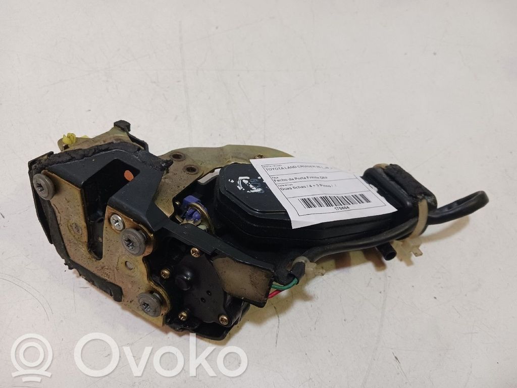 Toyota Land Cruiser (HDJ90) Priekšpusē slēdzene 