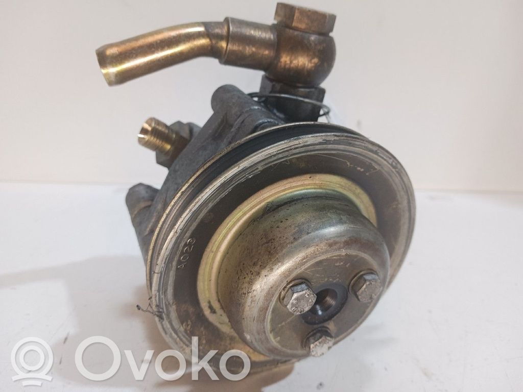 Ohjaustehostimen pumppu   7681955164