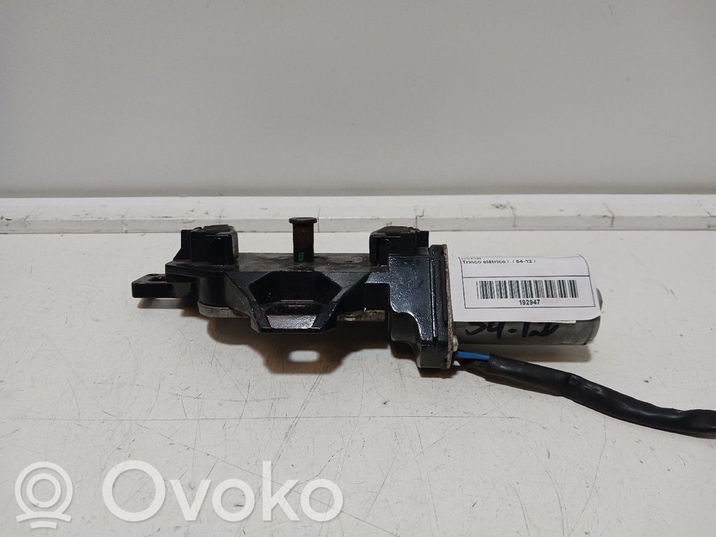 BMW X6 E71 Zamek tylnej klapy bagażnika 