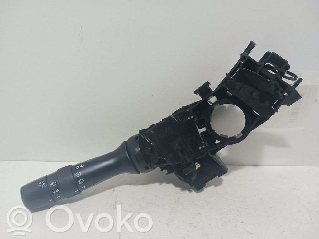 Toyota Yaris Bloc semnalizator și ștergător parbriz 