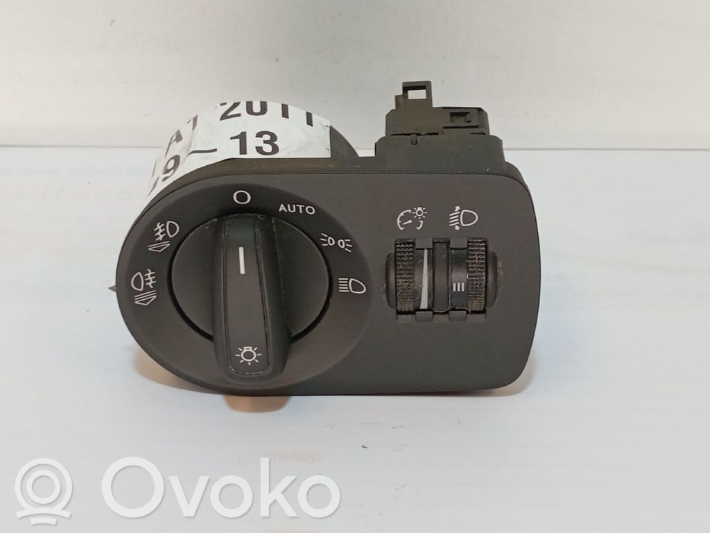 Audi A1 Light switch 