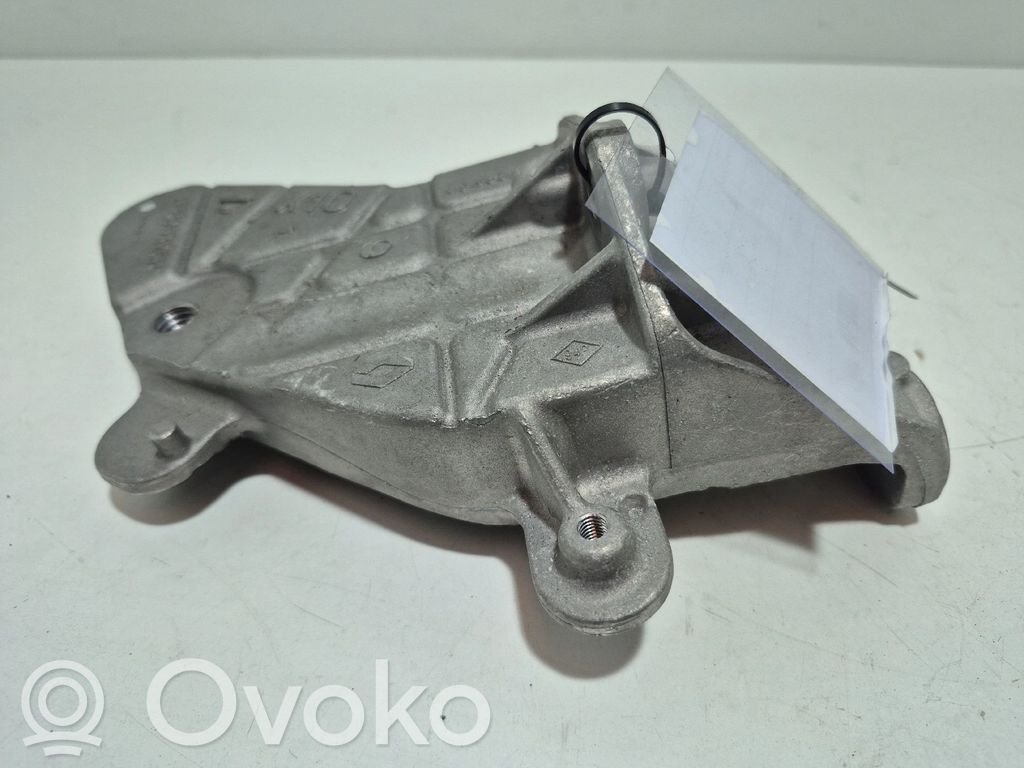 Renault Zoe Engine mount bracket 