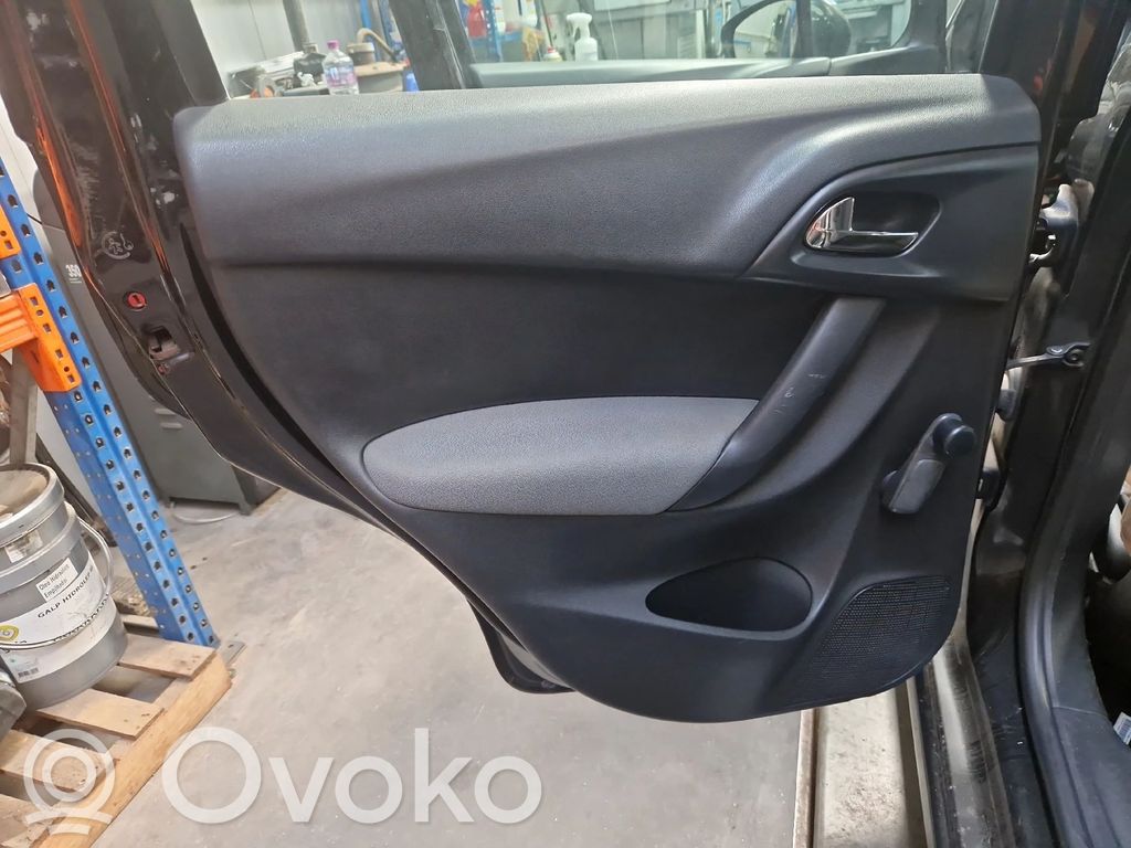 Citroen C3 Apšuvums aizmugurējām durvīm 