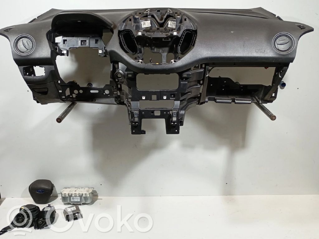 Ford Transit Courier Oro pagalvių komplektas 