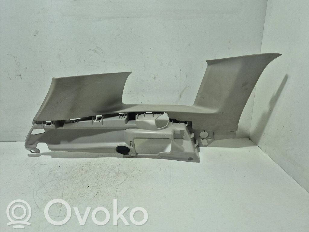 Renault Clio IV Osłona środkowa słupka / C 