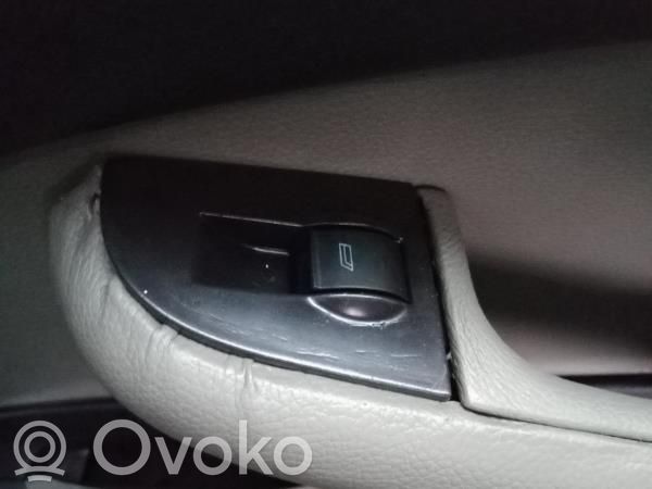 Audi A6 S6 C5 4B Electric window control switch 