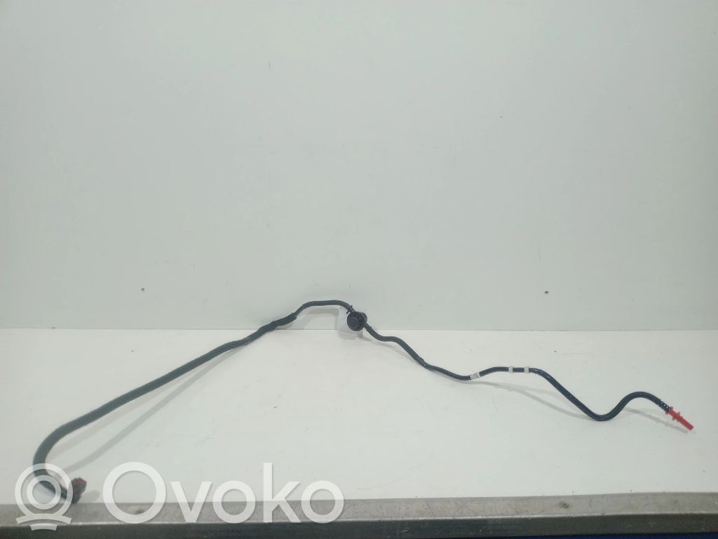 Degvielas caurulīte (-es)   175522058R,0KMS,NOVO