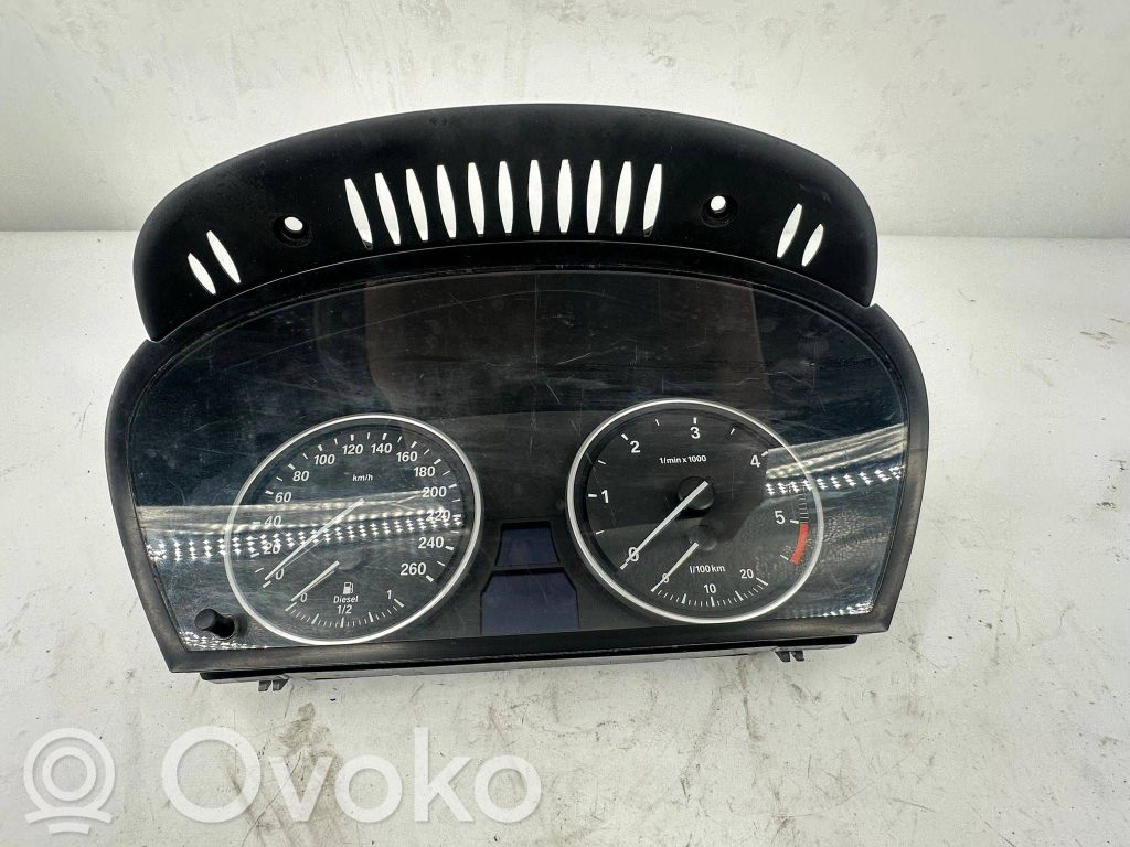 BMW X5 E70 Speedometer (instrument cluster) 