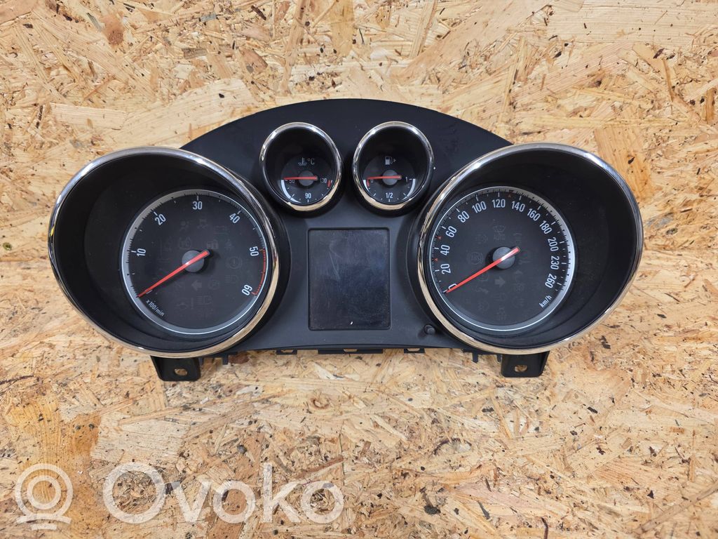 Opel Zafira C Speedometer (instrument cluster) 