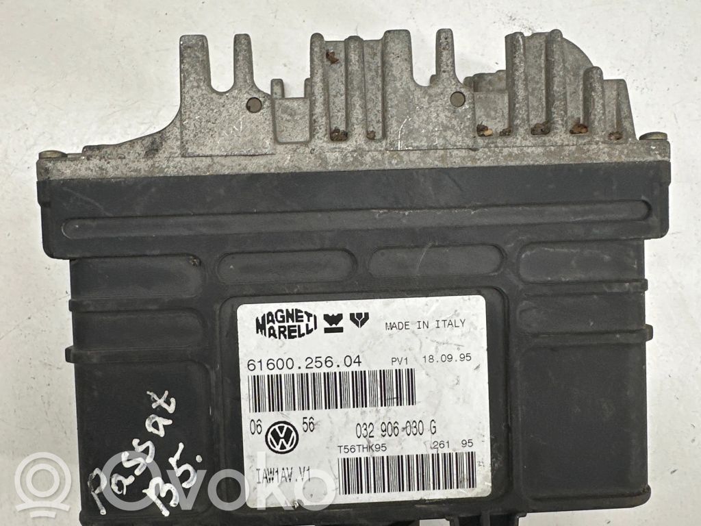 Volkswagen Golf III Engine control unit/module 
