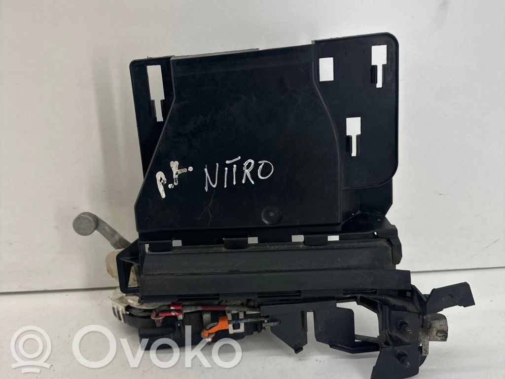Dodge Nitro Front door lock 